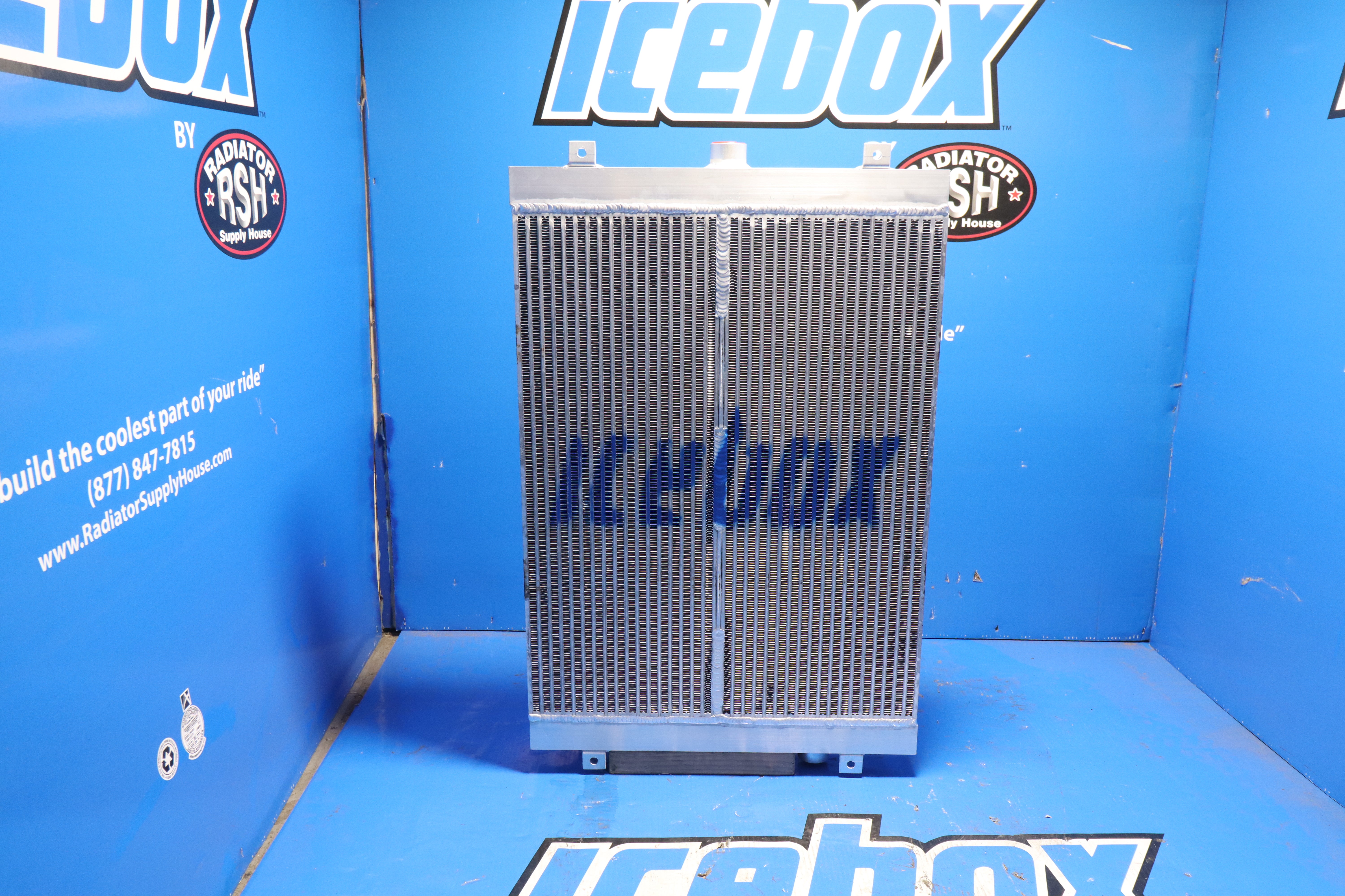 Miller 3275HT Nitro Sprayer Oil Cooler # 820249 – Radiator Supply