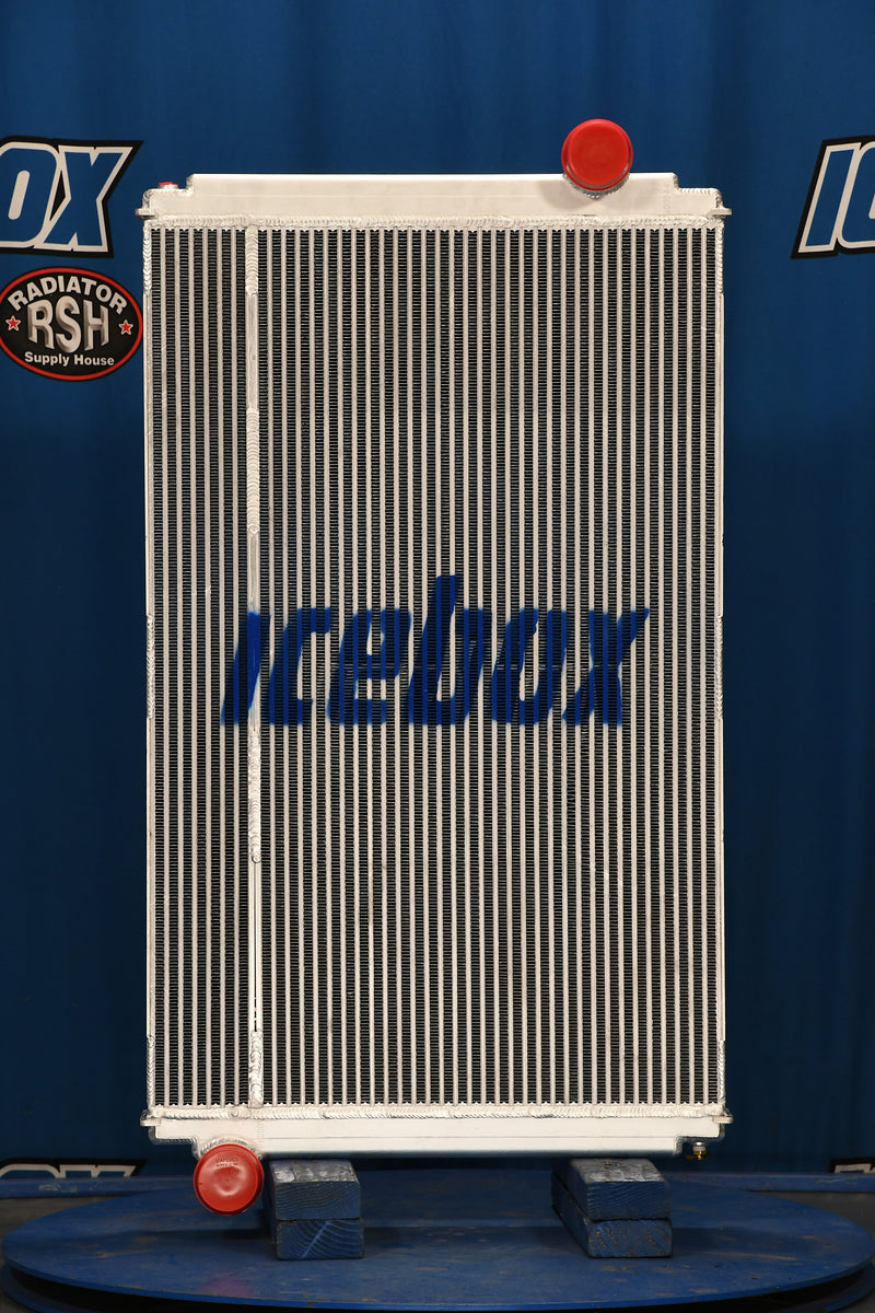 Load image into Gallery viewer, Ford L, LT7500, LT8500, L, LT9501, Radiator # 600044

