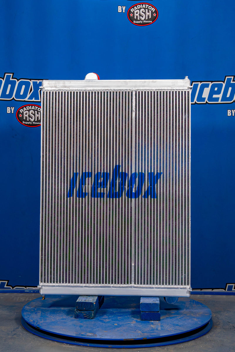 Load image into Gallery viewer, Ford LT7500, LT8500, Radiator # 600084

