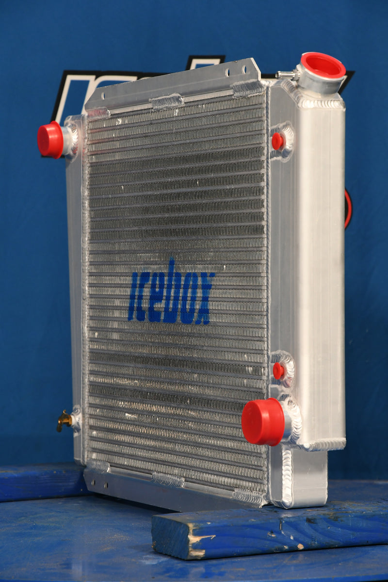 Load image into Gallery viewer, Ford Bronco Radiator # 600206
