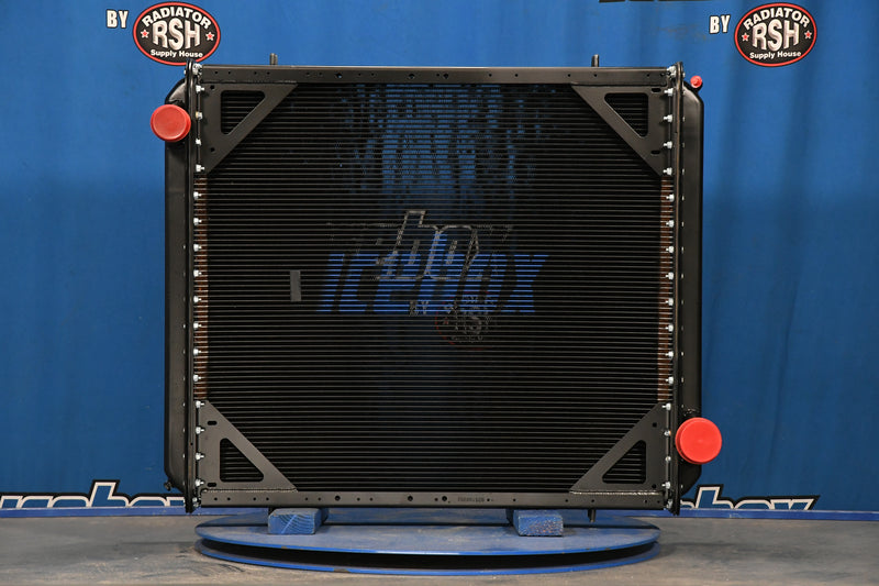 Load image into Gallery viewer, Freightliner Radiator # 601006
