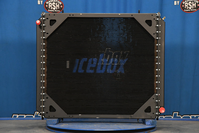 Load image into Gallery viewer, Freightliner Classic Radiator # 601009
