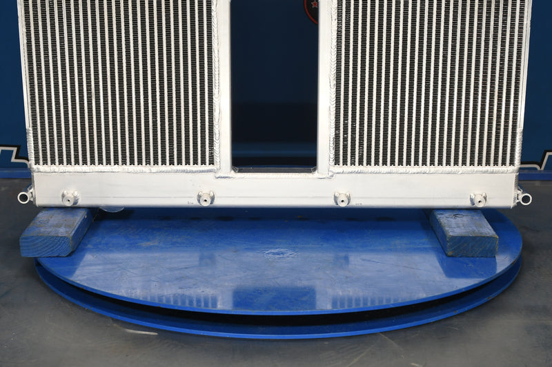Load image into Gallery viewer, Freightliner Acterra Radiator # 601085
