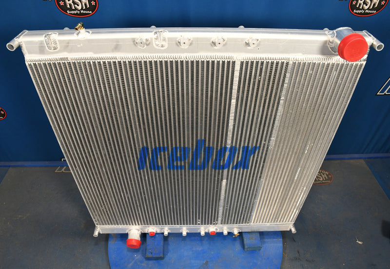 Load image into Gallery viewer, Western Star Radiator # 601124
