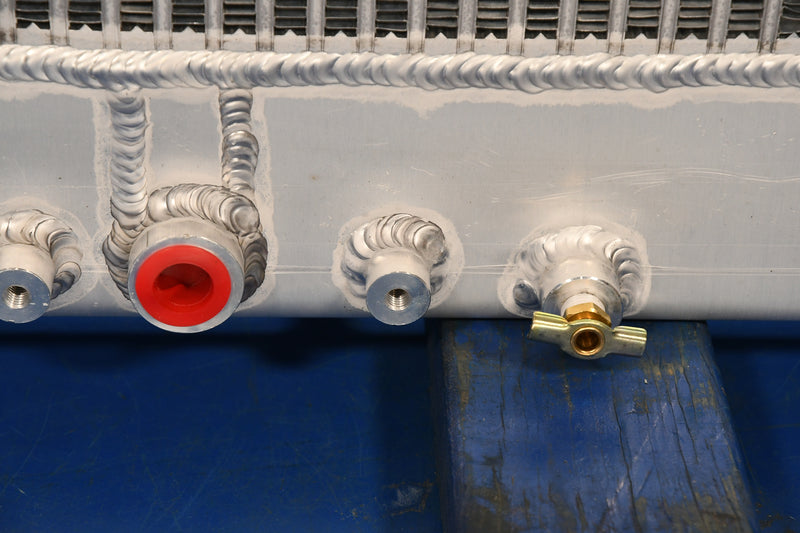 Load image into Gallery viewer, Freightliner Cascadia Radiator # 601210
