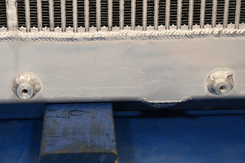 Load image into Gallery viewer, Freightliner Cascadia Radiator # 601210
