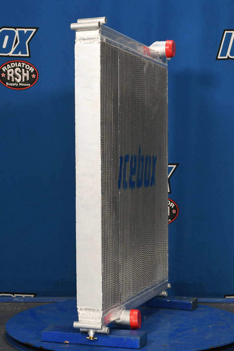 Load image into Gallery viewer, Freightliner Radiator # 601231
