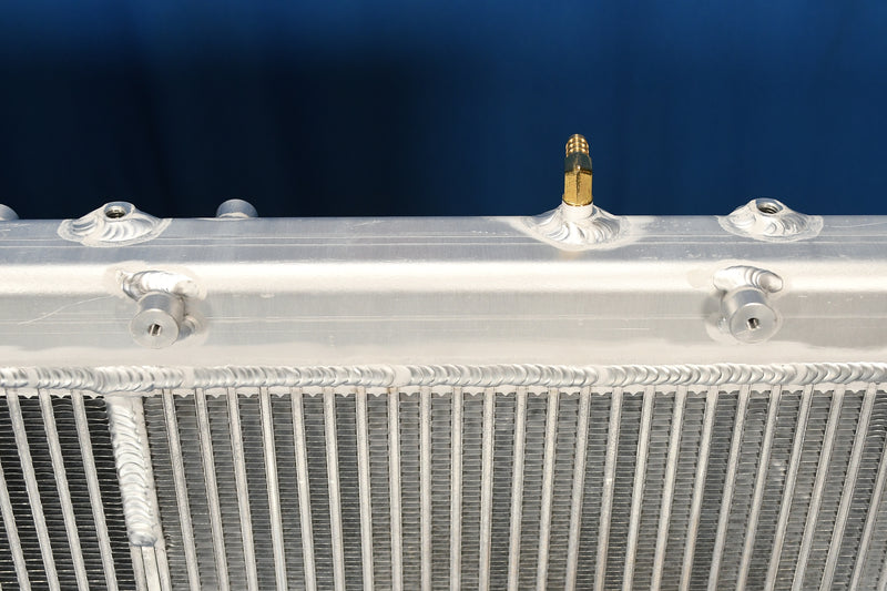 Load image into Gallery viewer, Freightliner Cascadia Radiator # 601236
