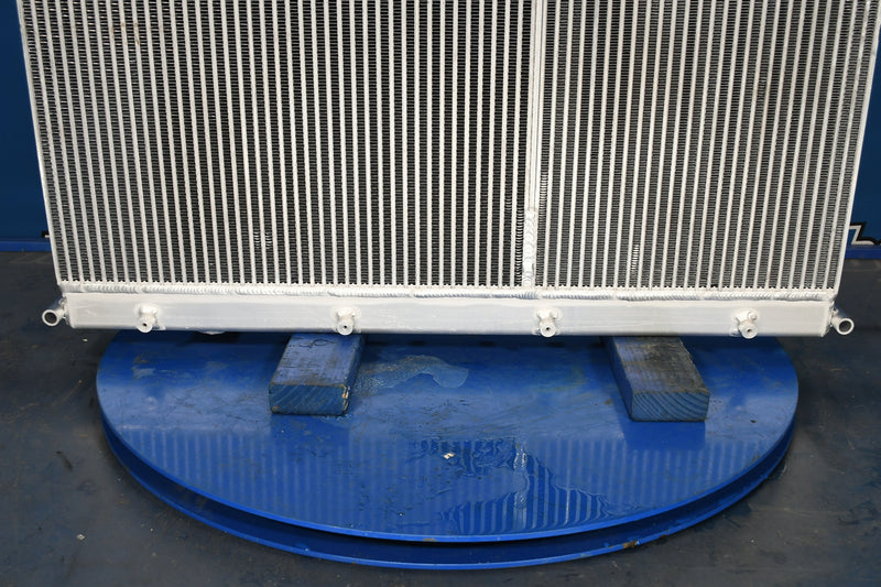 Load image into Gallery viewer, Freightliner Cascadia Radiator # 601236
