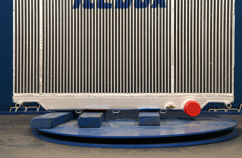 Load image into Gallery viewer, Freightliner Radiator # 601490
