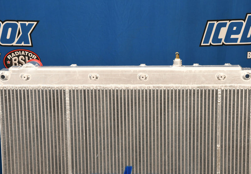 Load image into Gallery viewer, Freightliner Radiator # 601490
