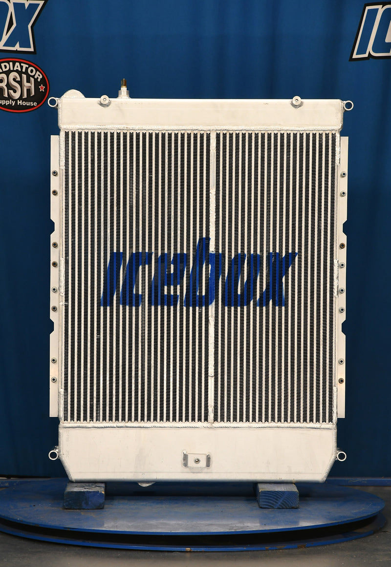 Load image into Gallery viewer, Freightliner M2, 106 Radiator # 601498
