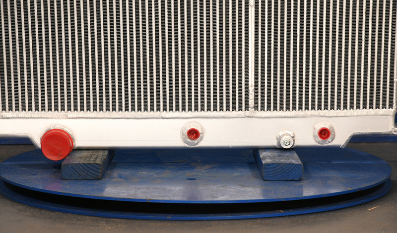 Load image into Gallery viewer, Freightliner Radiator # 601517
