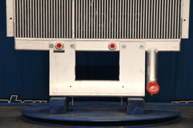 Load image into Gallery viewer, Freightliner Radiator # 601627
