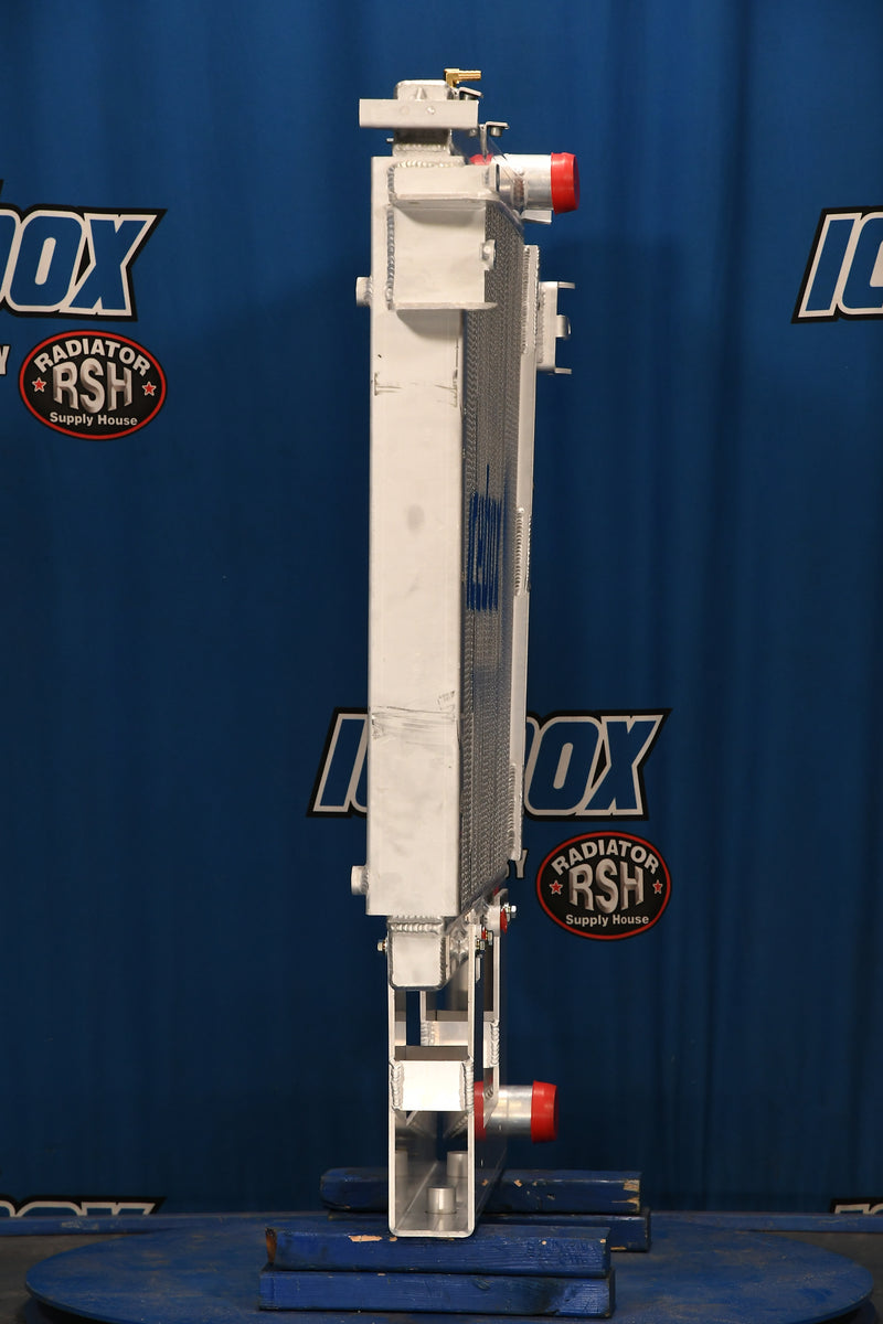 Load image into Gallery viewer, Freightliner Radiator # 601627
