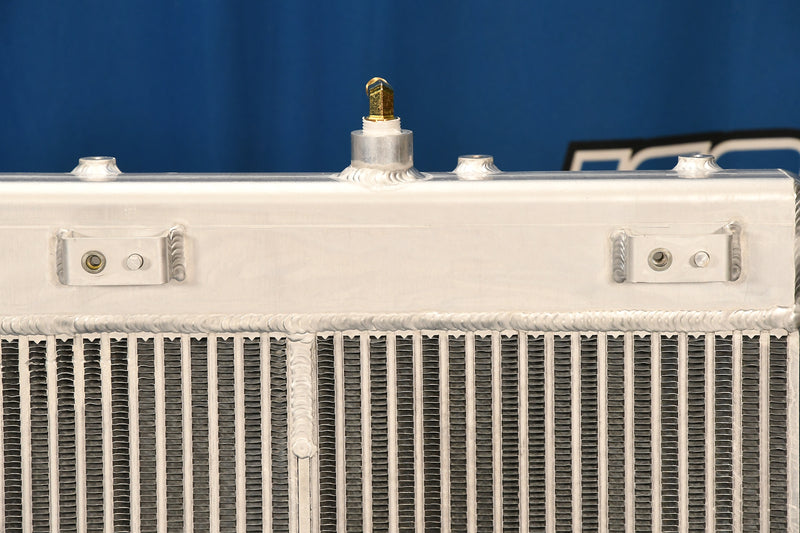 Load image into Gallery viewer, Freightliner Radiator # 601628
