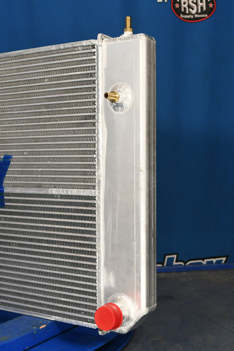 Load image into Gallery viewer, Chevrolet / GMC / Chevy C6500, C7500, C8500 Radiator # 602903
