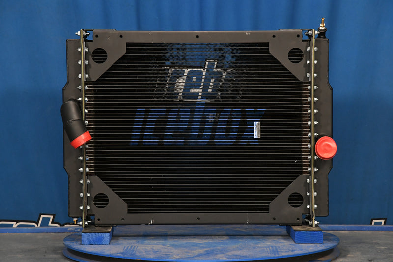 Load image into Gallery viewer, International Radiator # 603083
