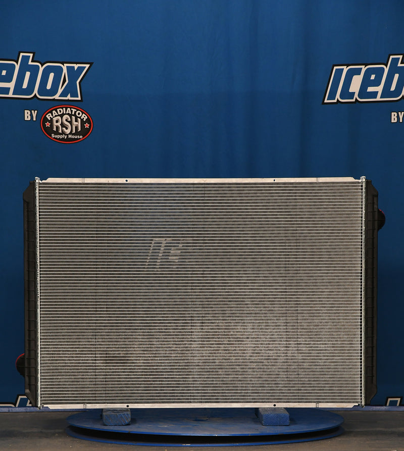 Load image into Gallery viewer, International Radiator # 603115
