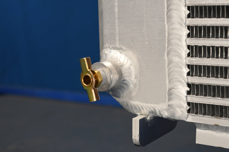 Load image into Gallery viewer, International , 2000, 2500, 2600, 5000, 5500 Radiator # 603116
