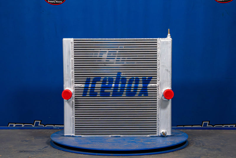 Load image into Gallery viewer, International 4300, 4400, 4700 Radiator # 603130
