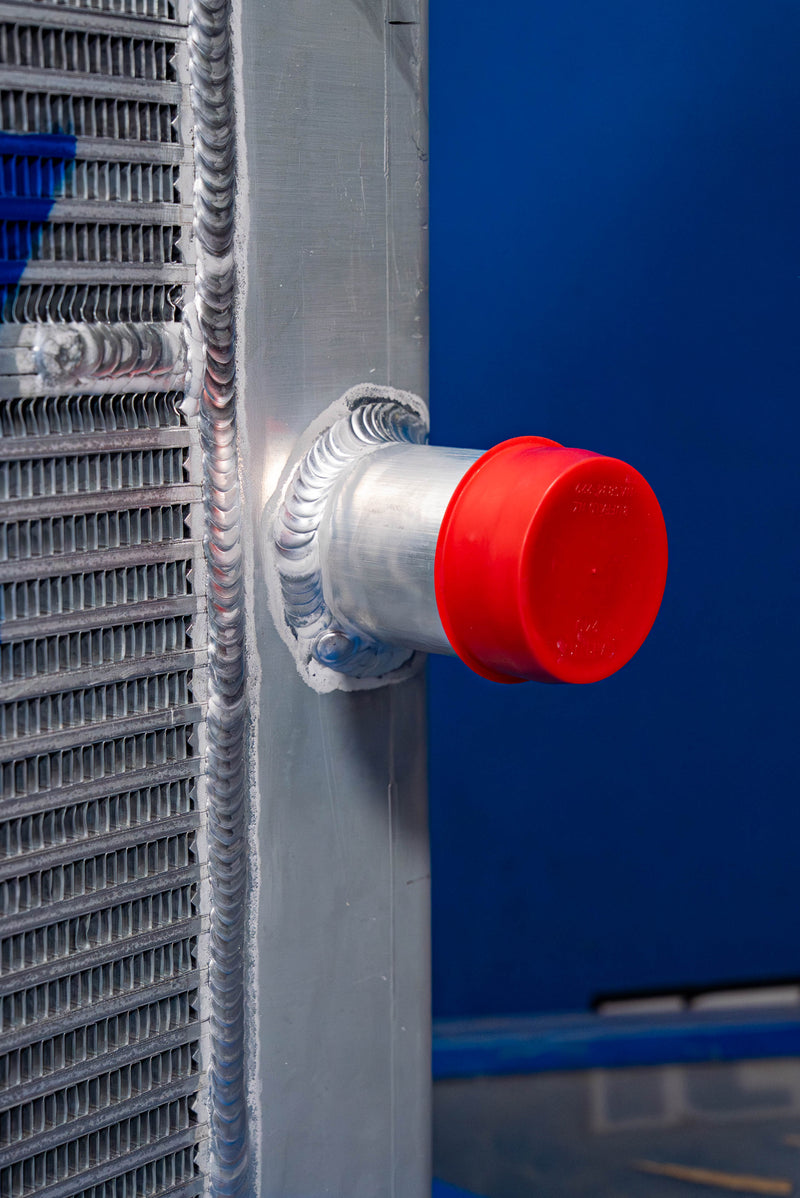 Load image into Gallery viewer, International 4300, 4400, 4700 Radiator # 603130
