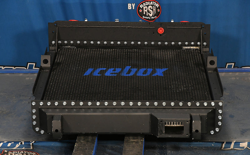 Load image into Gallery viewer, International 4300 Radiator # 603173
