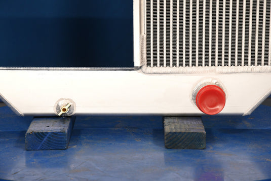 International 4900 Series, UPS Trucks Radiator