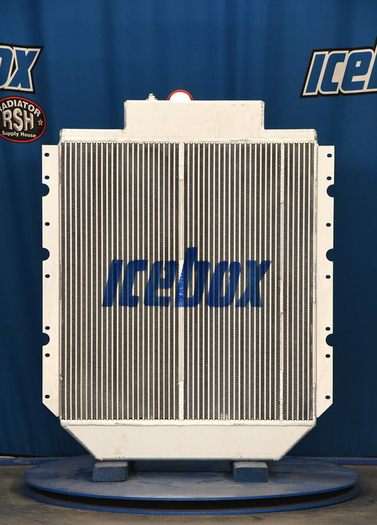 International 4900 Radiator