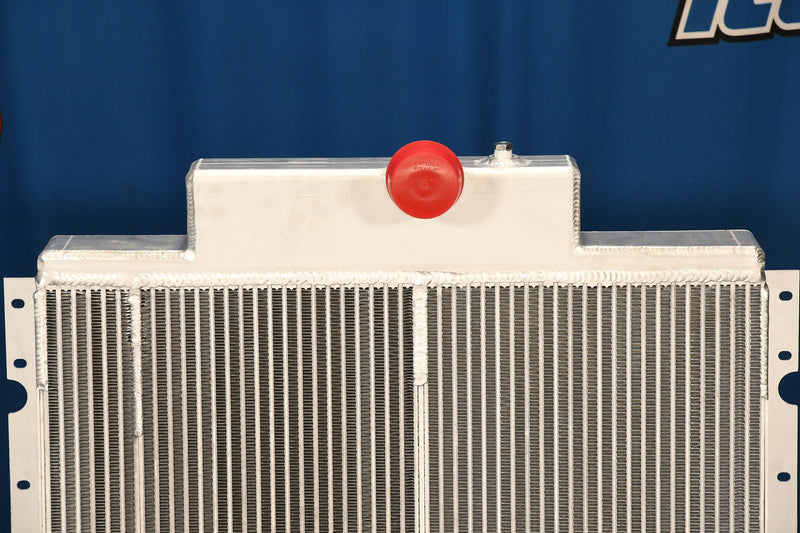 Load image into Gallery viewer, International 4900 Radiator # 603386
