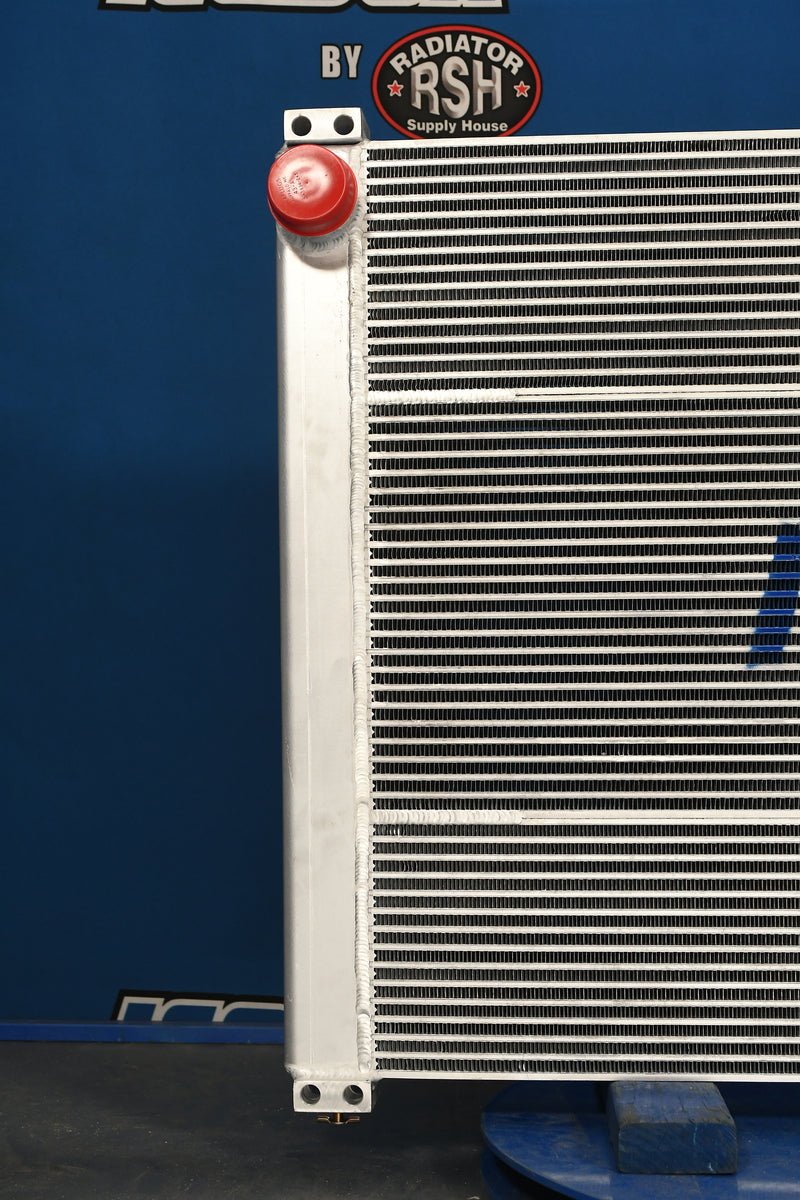 Load image into Gallery viewer, International / Navistar Radiator # 603955
