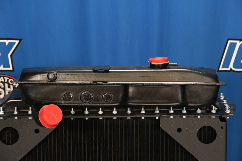 Load image into Gallery viewer, Kenworth T800 Radiator # 604031

