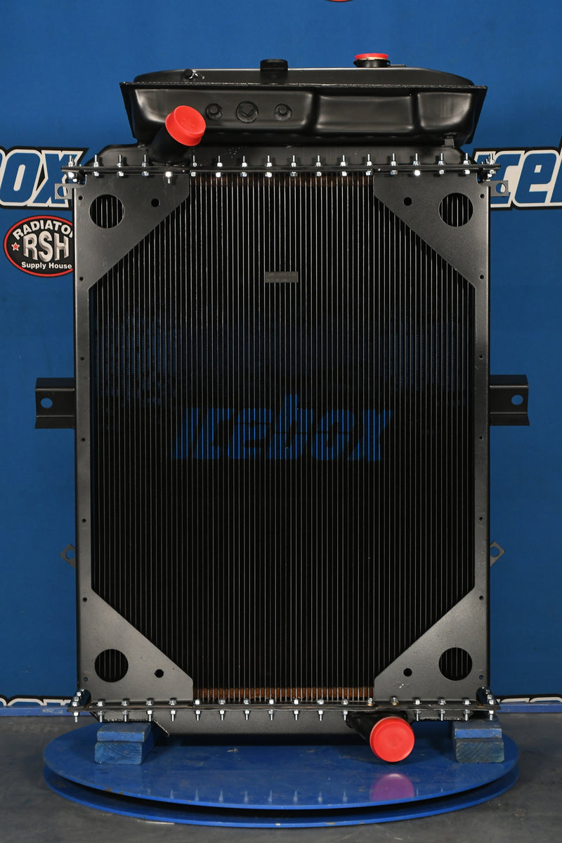 Load image into Gallery viewer, Kenworth T-600 / T-800 Radiator # 604086
