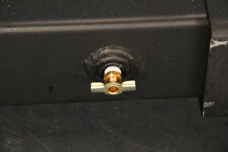 Load image into Gallery viewer, Mack Radiator # 605045
