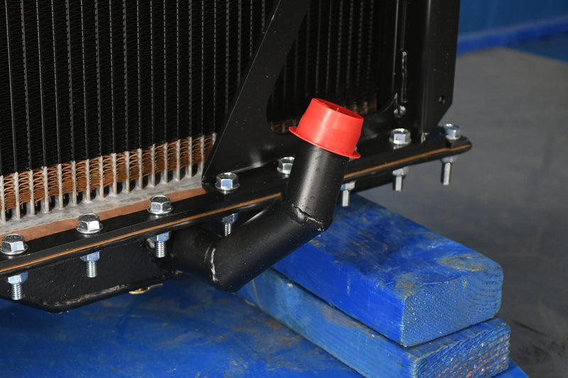 Load image into Gallery viewer, Peterbilt Radiator # 606035
