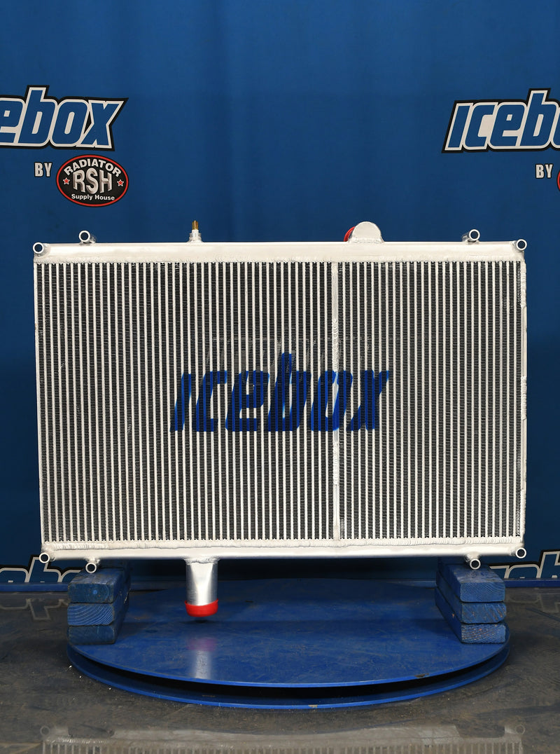 Load image into Gallery viewer, Peterbilt 335, 340 / T300 Radiator # 606074
