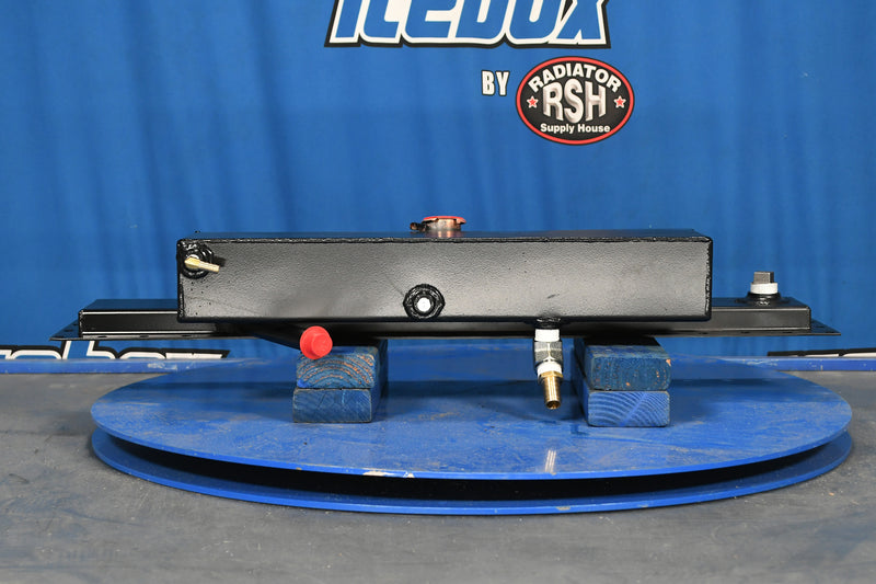 Load image into Gallery viewer, Peterbilt Top Tank # 606286
