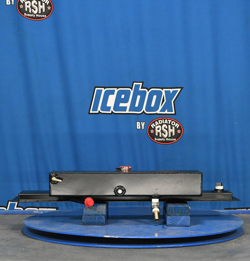 Load image into Gallery viewer, Peterbilt Top Tank # 606286
