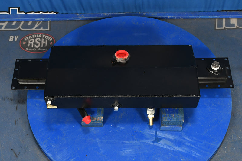 Load image into Gallery viewer, Peterbilt Top Tank # 606286
