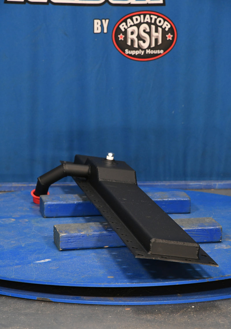 Load image into Gallery viewer, Peterbilt Bottom Tank # 606298
