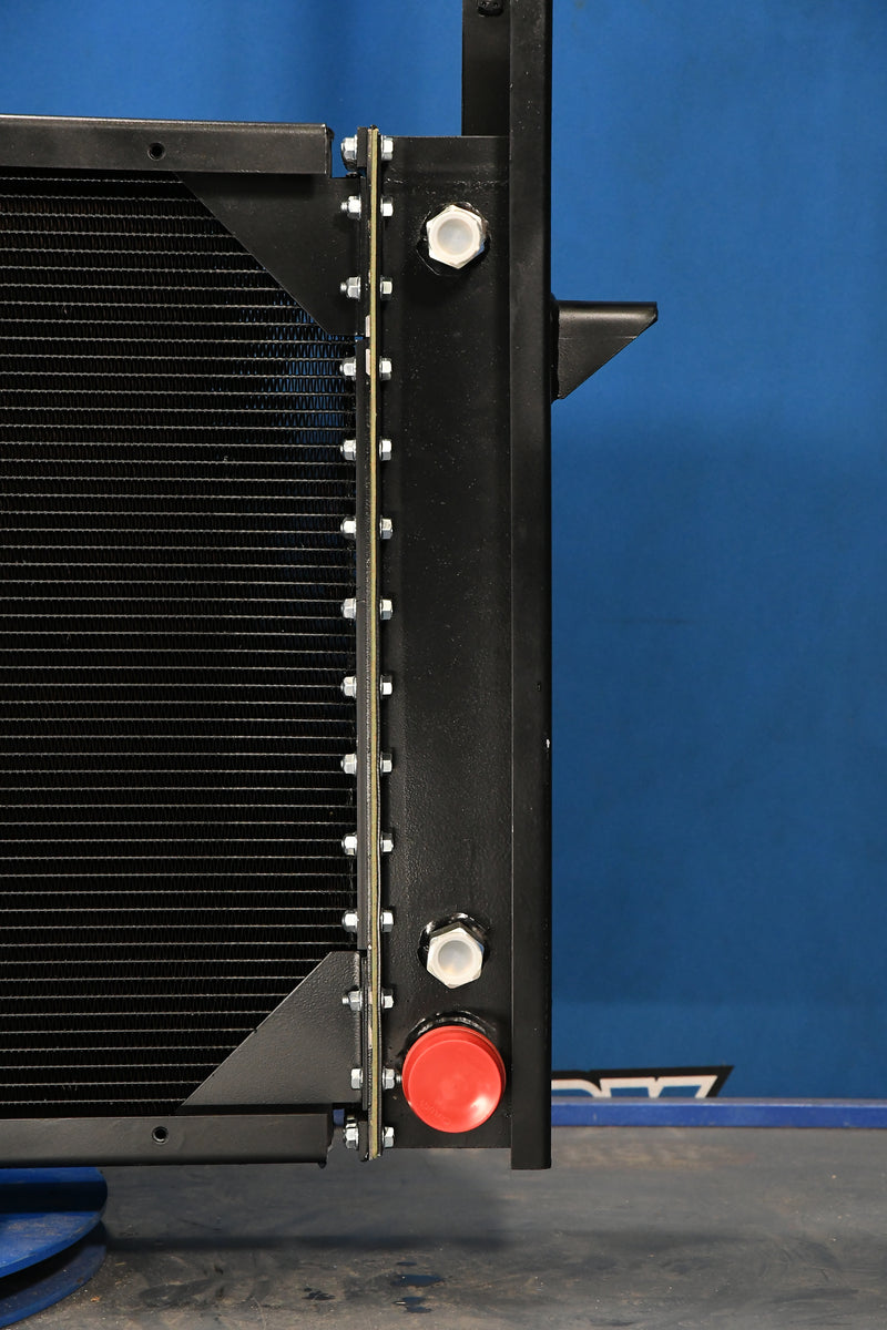Load image into Gallery viewer, Monaco Executive Radiator # 705528
