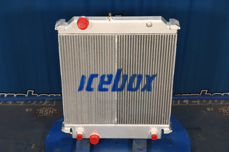 Load image into Gallery viewer, Freightliner Radiator # 740025
