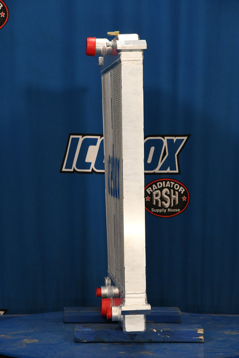 Load image into Gallery viewer, Freightliner Radiator # 740025
