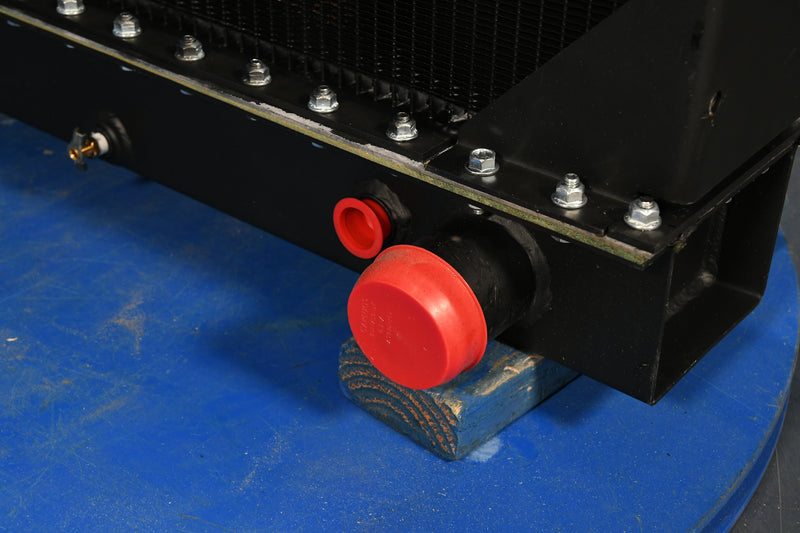 Load image into Gallery viewer, Road Runner Hay Squeeze Radiator # 820086
