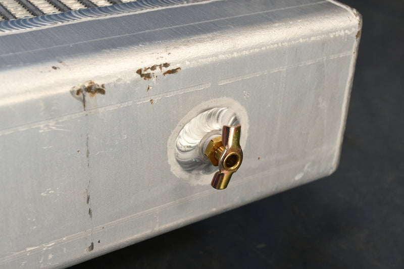 Load image into Gallery viewer, Hay Squeeze Radiator # 820226
