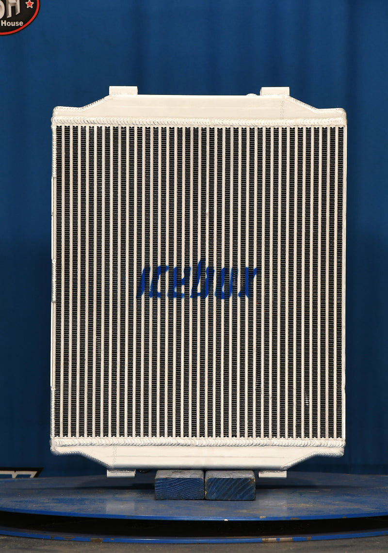 Load image into Gallery viewer, Deutz-Fahr 6150 / 6160 / 6180 / 6210 Radiator # 820246
