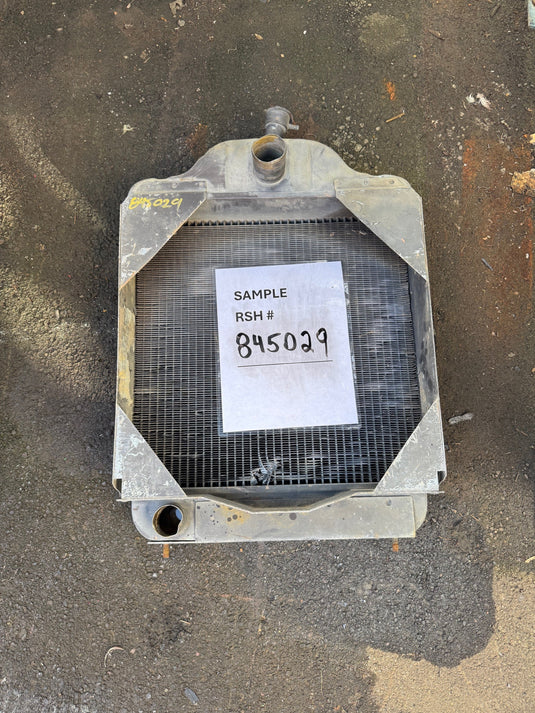 Case 580C, 584C , 585C , 586C Radiator