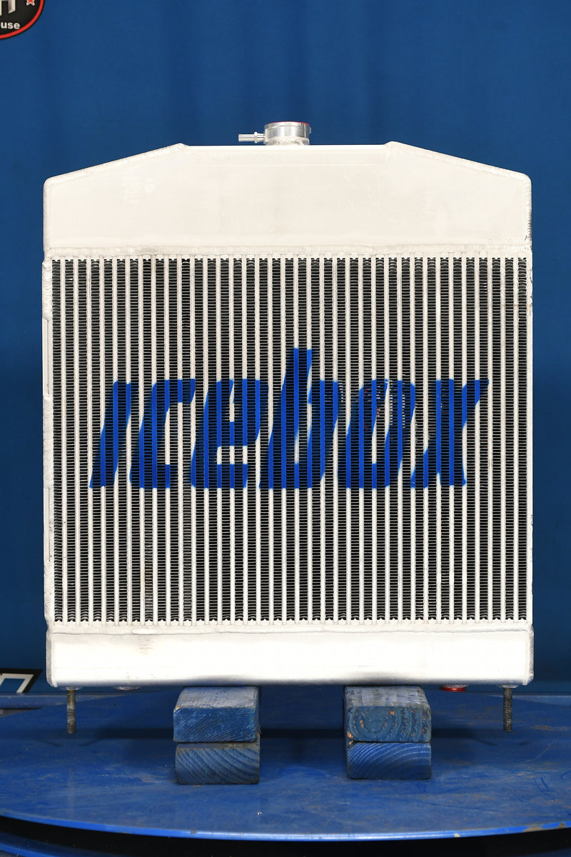 Load image into Gallery viewer, Case 450 Radiator # 845084
