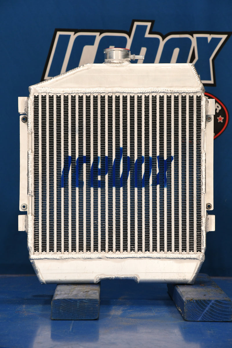Load image into Gallery viewer, Case 265 Radiator # 845106
