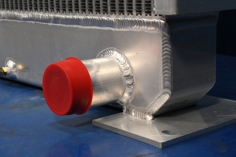 Load image into Gallery viewer, Case/IH 3150, 3185, SPX3150, SPX3185 Radiator # 845293
